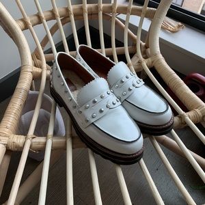LIKE NEW!! Coach Lenox Pearl Studded Loafers
